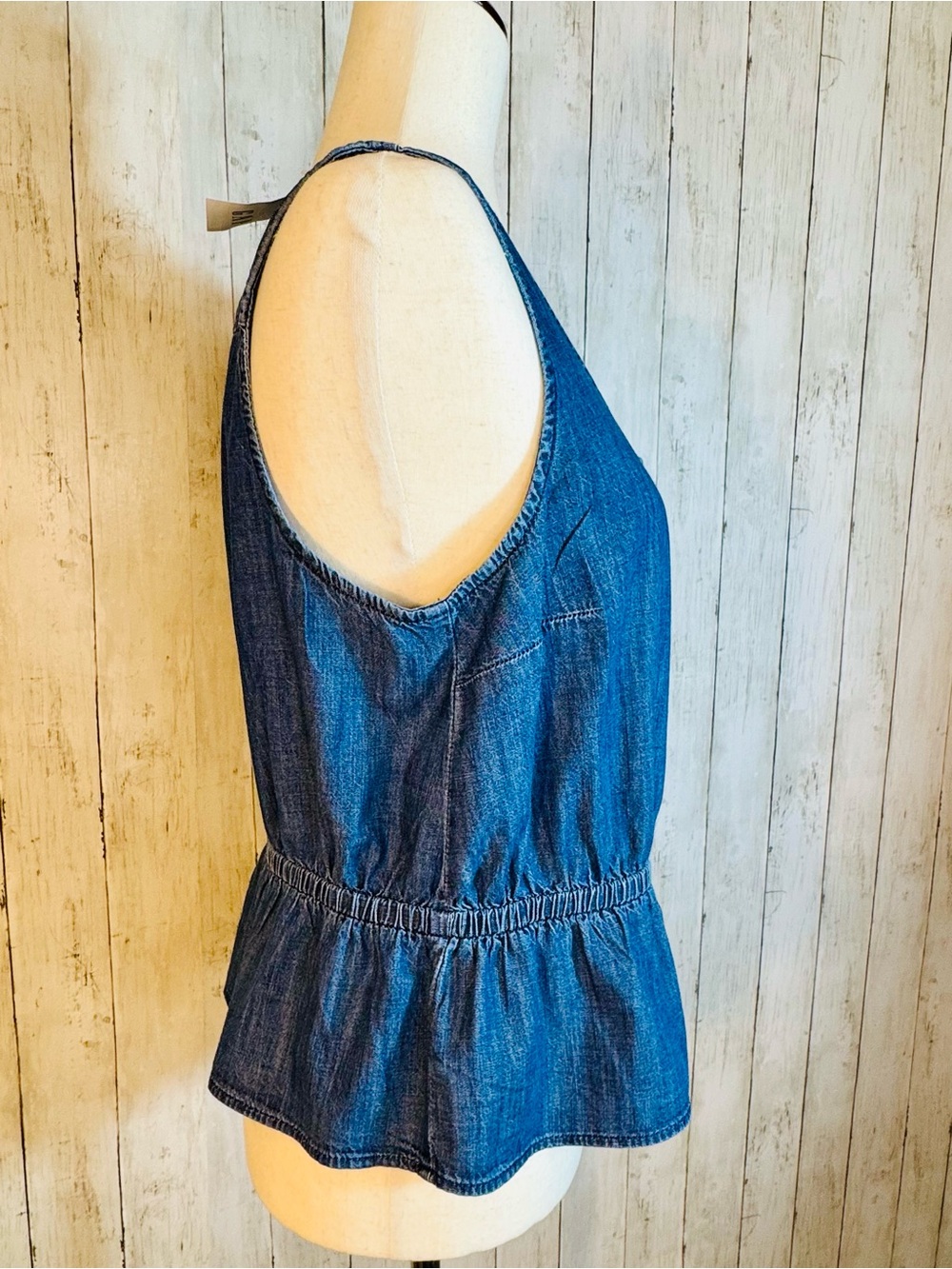GAP Denim | Peplum Tank Top Medium Chambray Sleeveless Top - Picture 4 of 13
